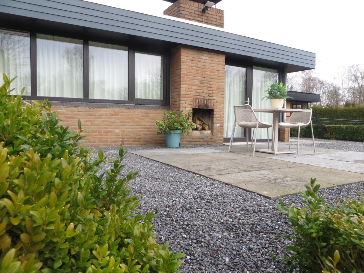 Gerenoveerd Huisje Gelegen Aan Water Bij Bos Villa Lanaken Exterior photo